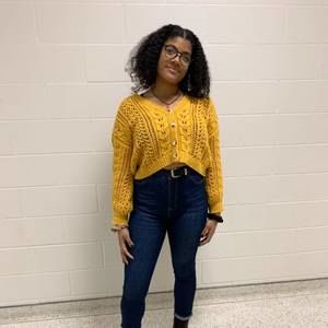Meet your Posher, Aziza